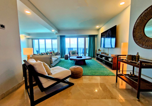 For Sale 5 Bedrooms 5 .5 Bath Ocean Front Penthouse St. Maarten Cupecoy 7