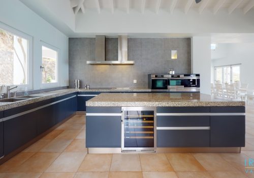 villa mary philipsburg stmaarten by irevacations kitchen(1)