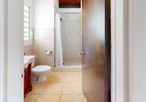 villa sea watch bathroom 1